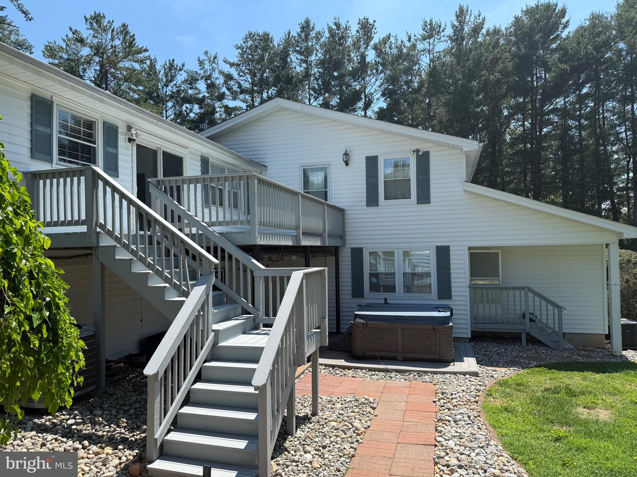 MACRIDGE ESTATES - Residential