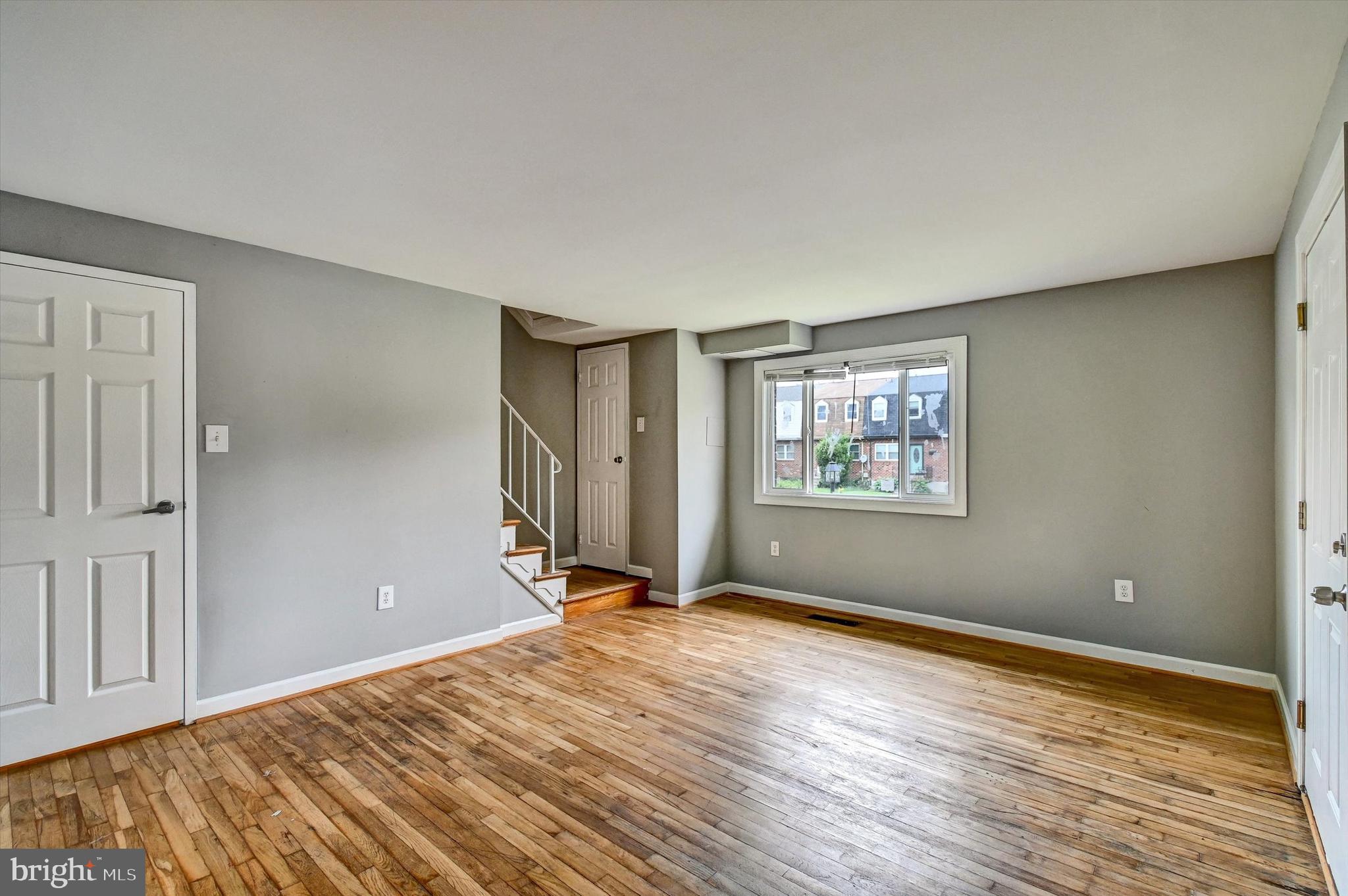 MIDDLE RIVER - Residential