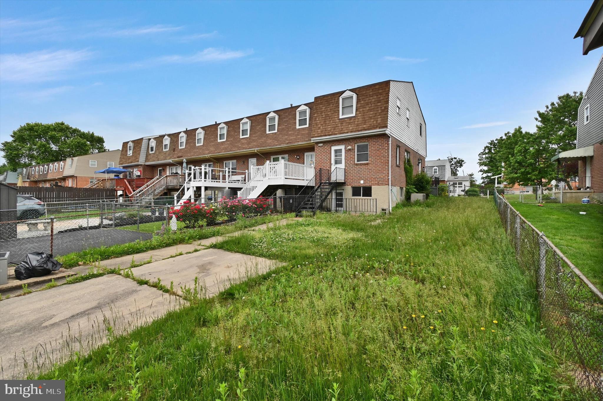 MIDDLE RIVER - Residential