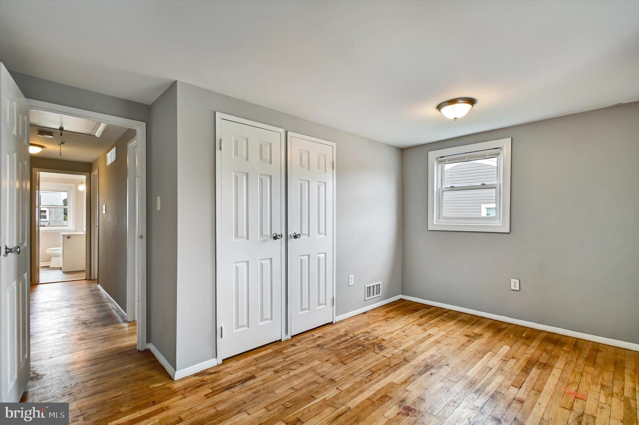 MIDDLE RIVER - Residential