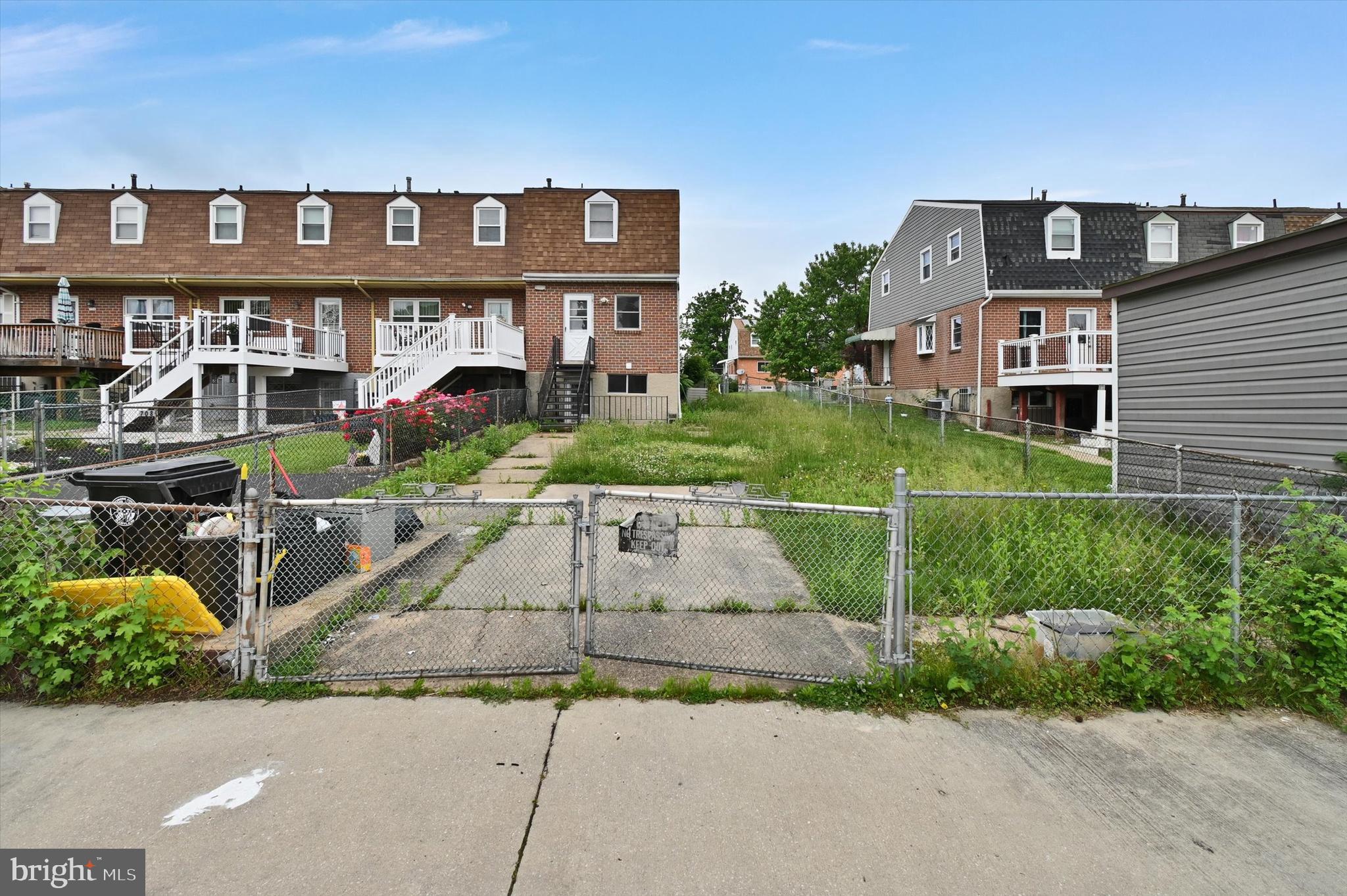 MIDDLE RIVER - Residential