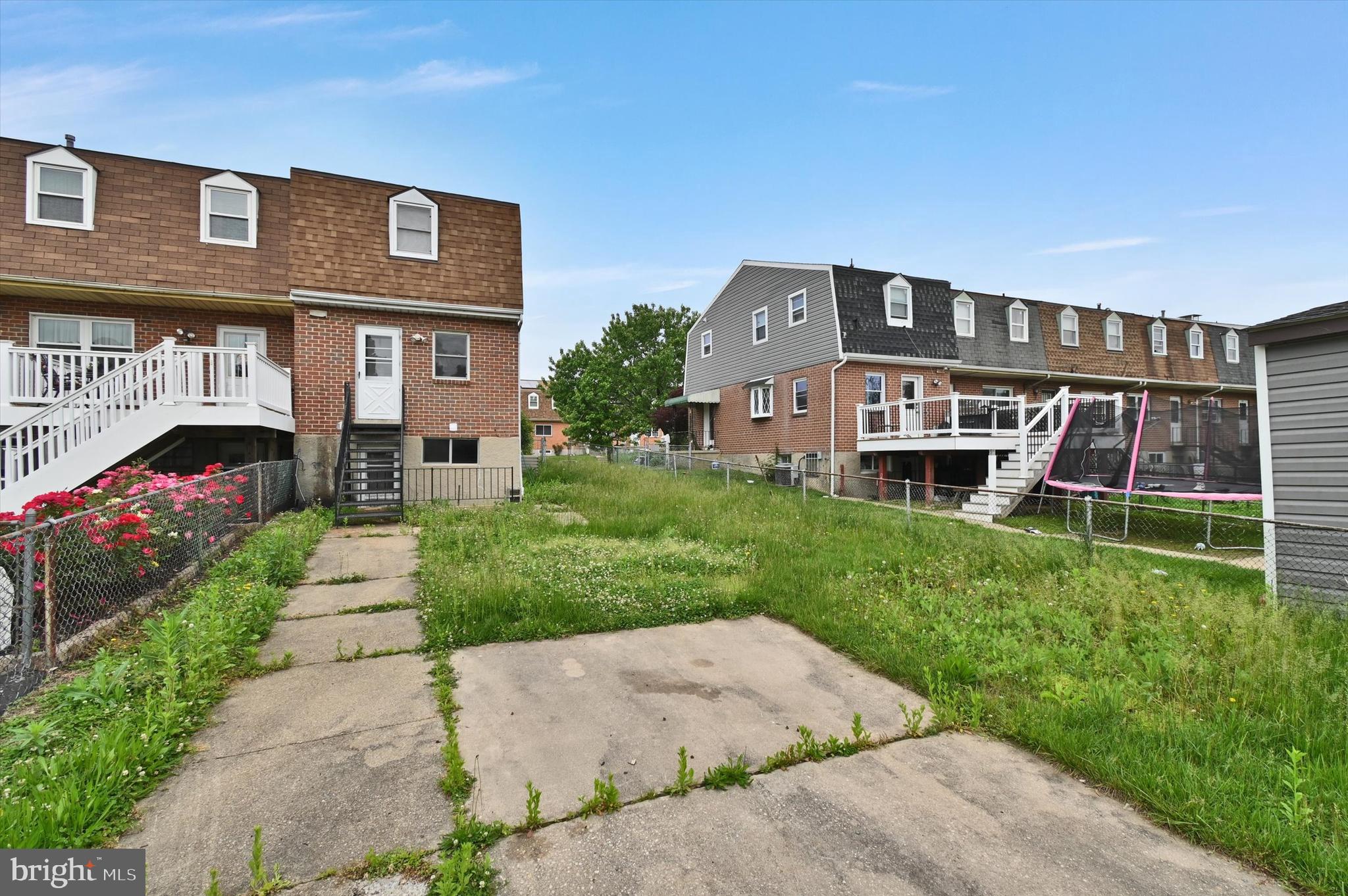 MIDDLE RIVER - Residential