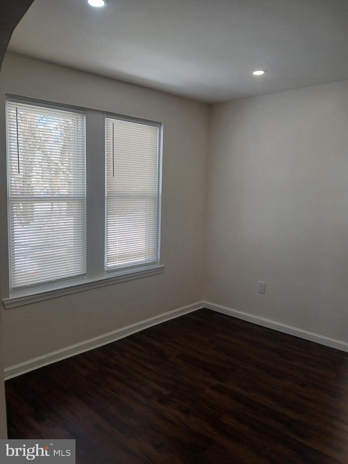 GERMANTOWN (EAST) - Residential