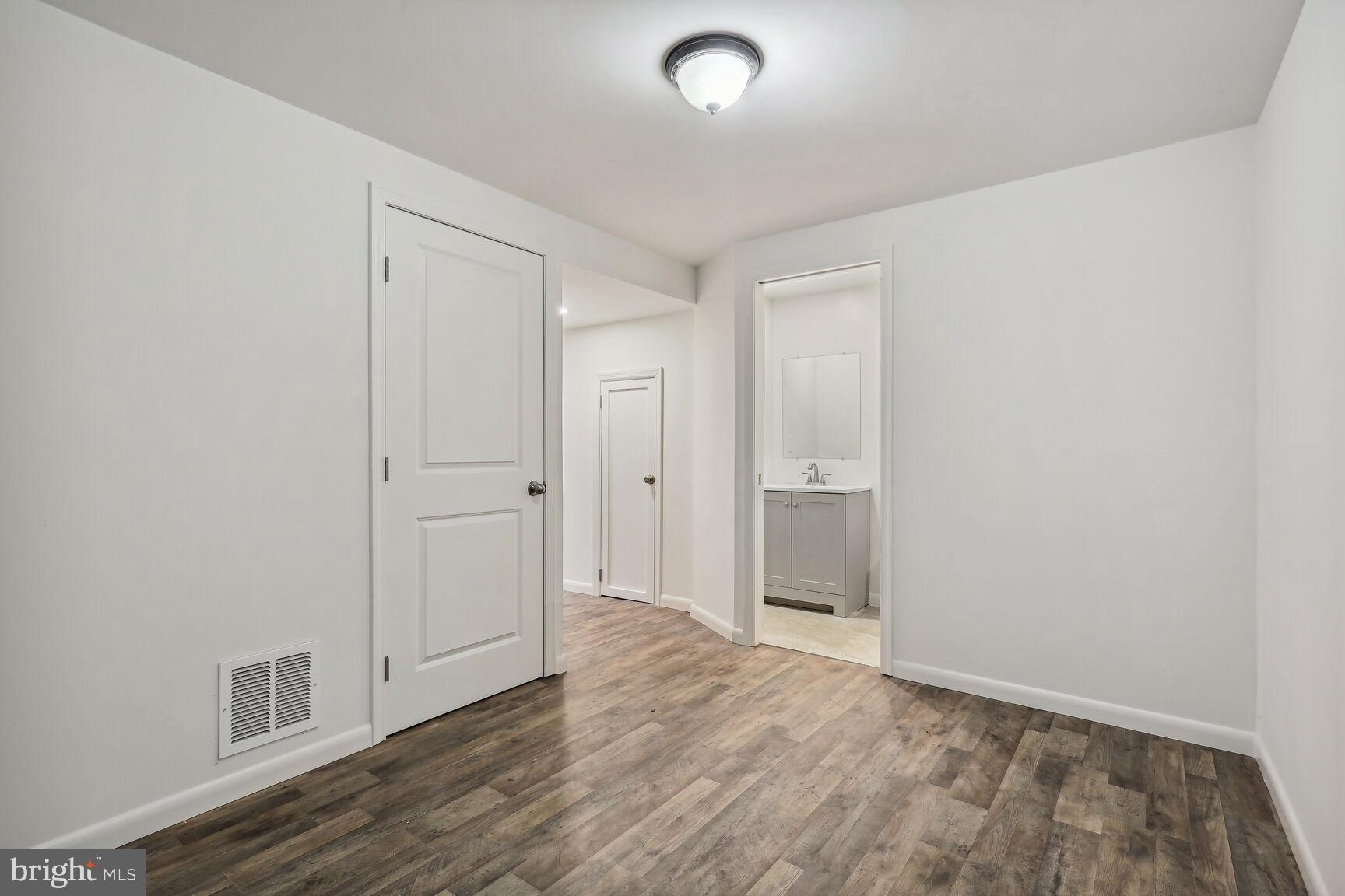 DALE CITY - Residential Lease