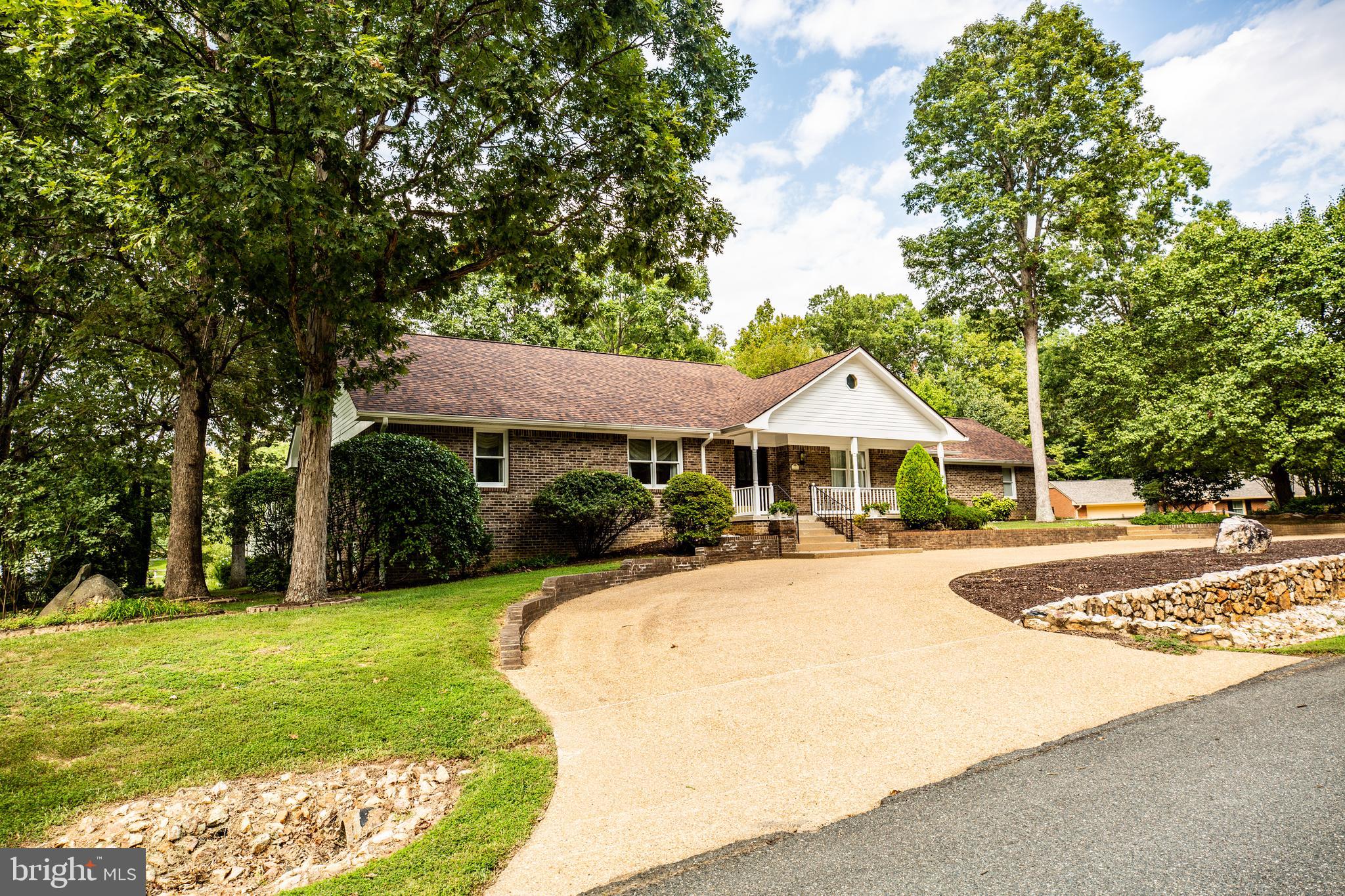 WOODLAWN - Residential