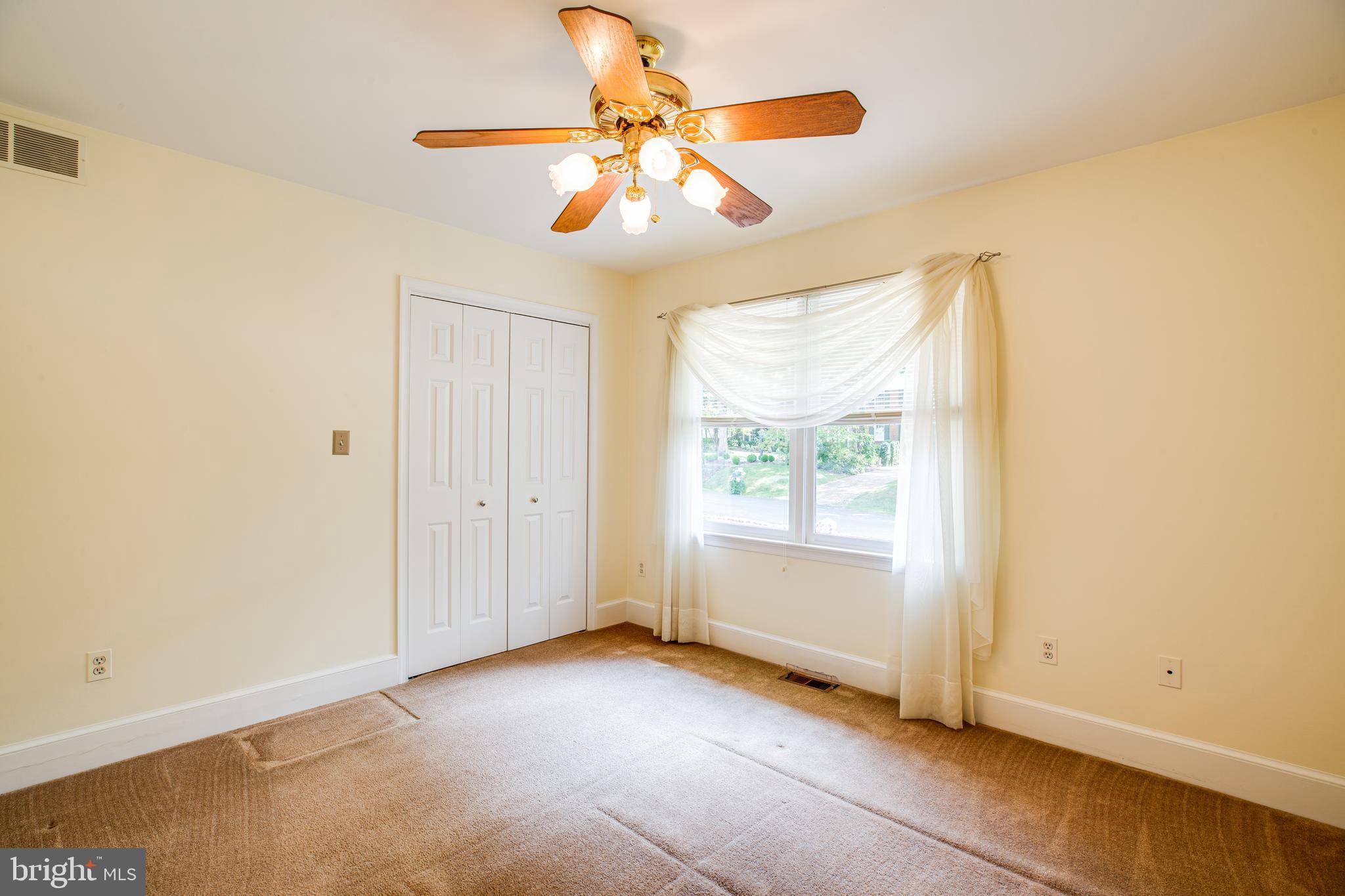 WOODLAWN - Residential