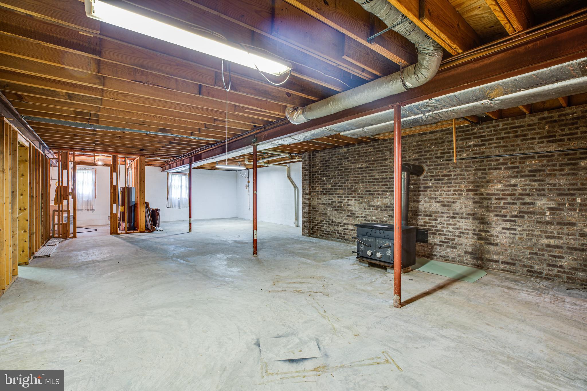 WOODLAWN - Residential