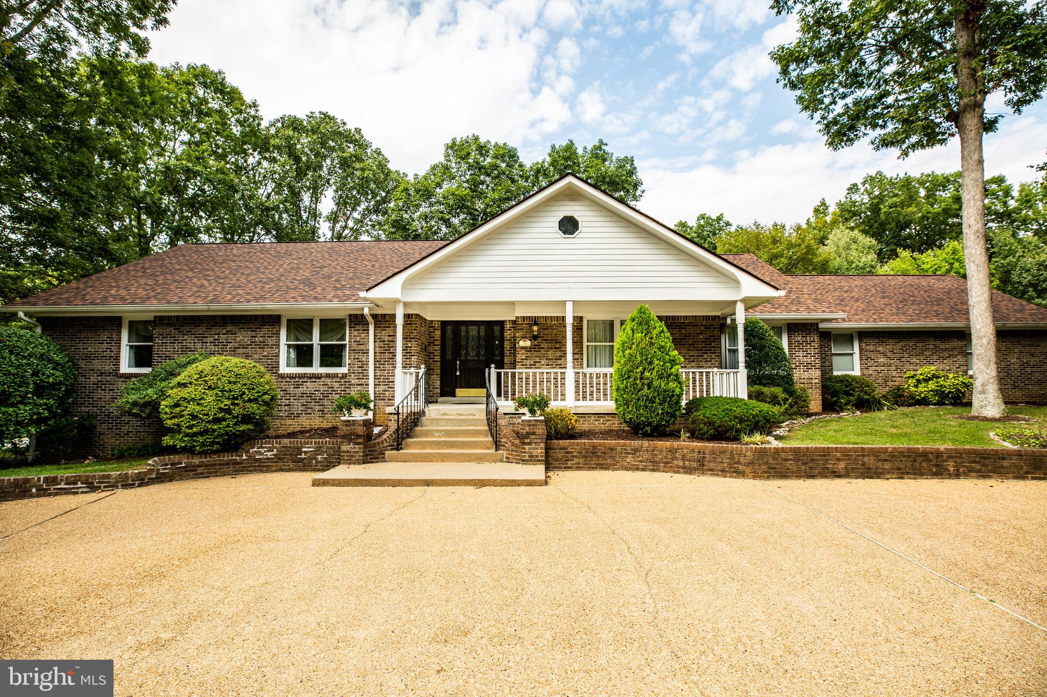 WOODLAWN - Residential