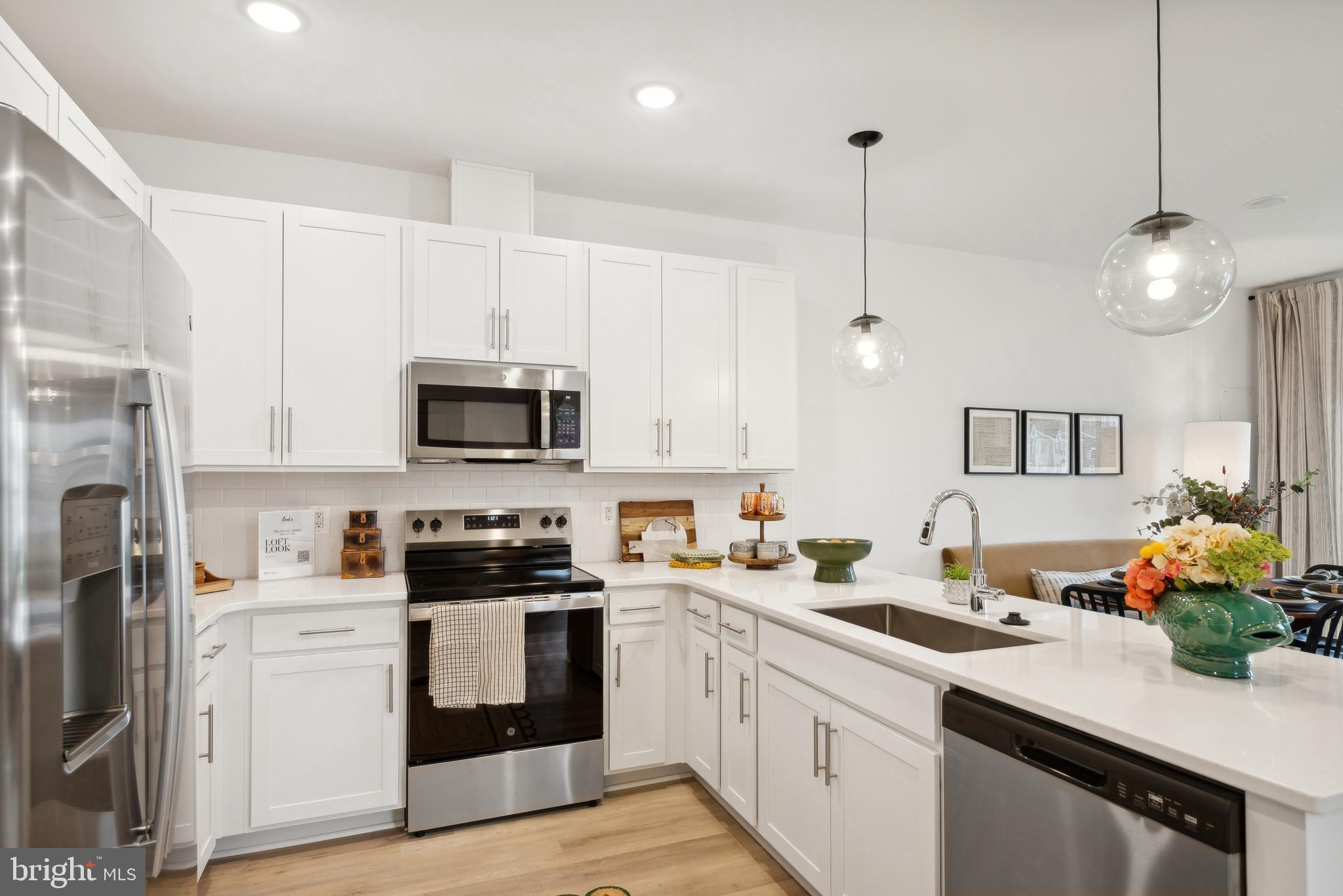 WILDERNESS SHORES - Residential