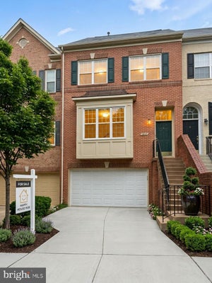 4645 LATROBE PL, ALEXANDRIA, VA 22311 - Image 7828741befcd891e06b9cf8a3fd1c382/3873213498