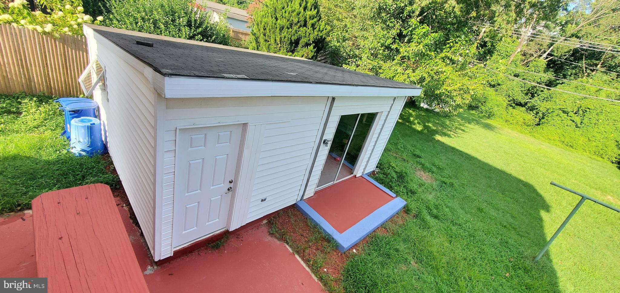 NORTH HALETHORPE - Residential