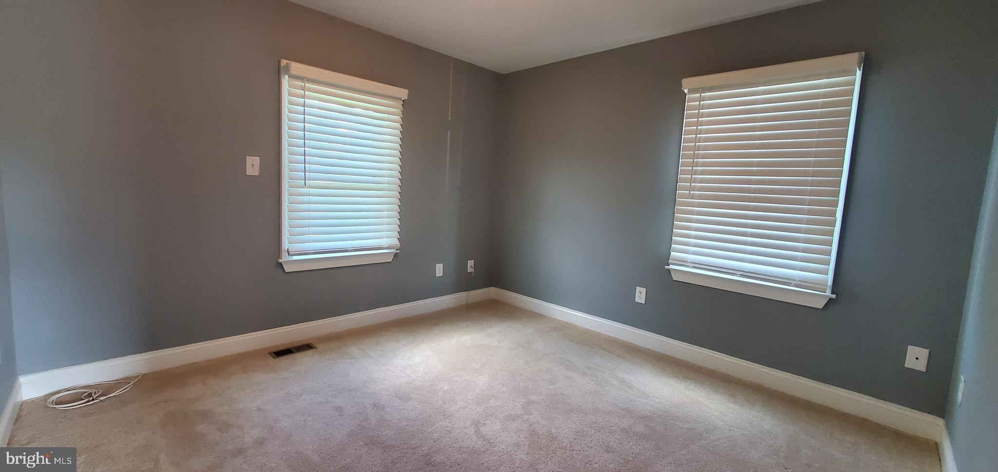 NORTH HALETHORPE - Residential