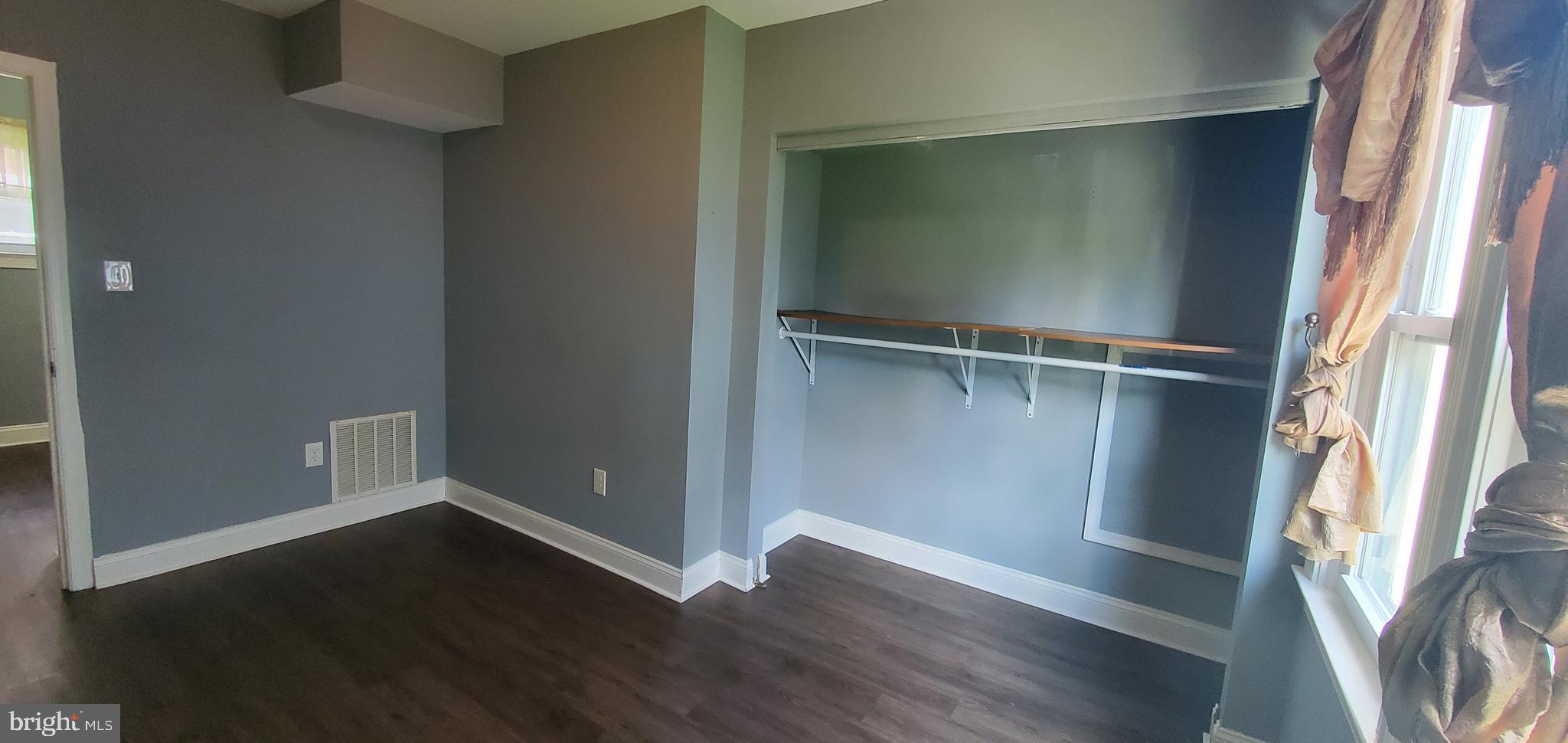 NORTH HALETHORPE - Residential