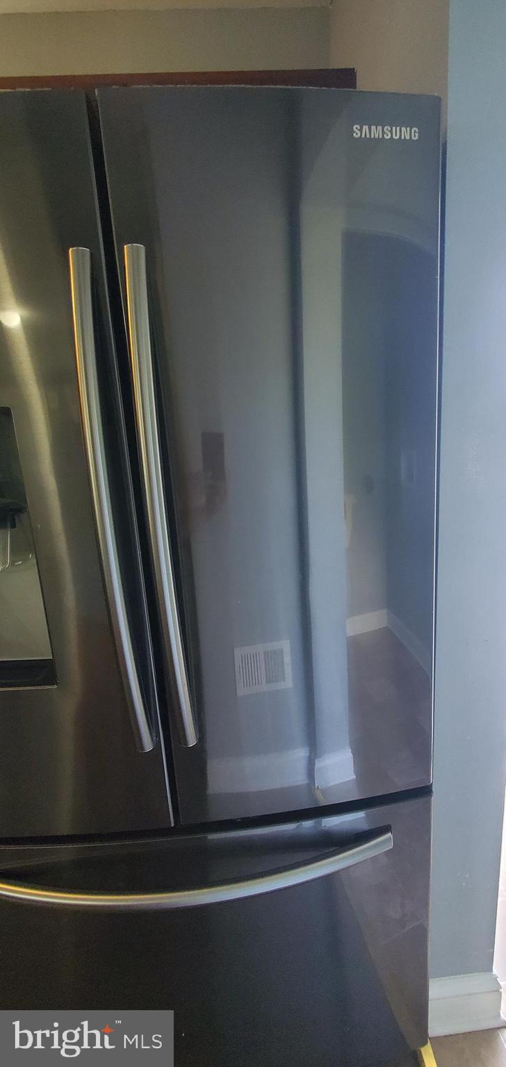 NORTH HALETHORPE - Residential