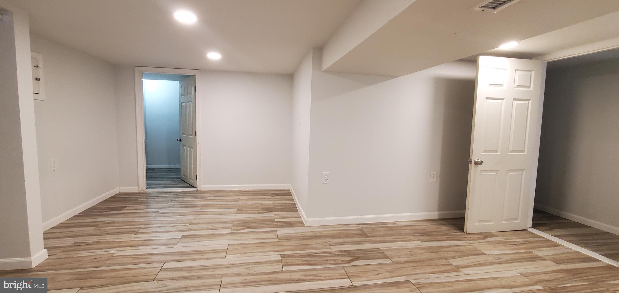 NORTH HALETHORPE - Residential