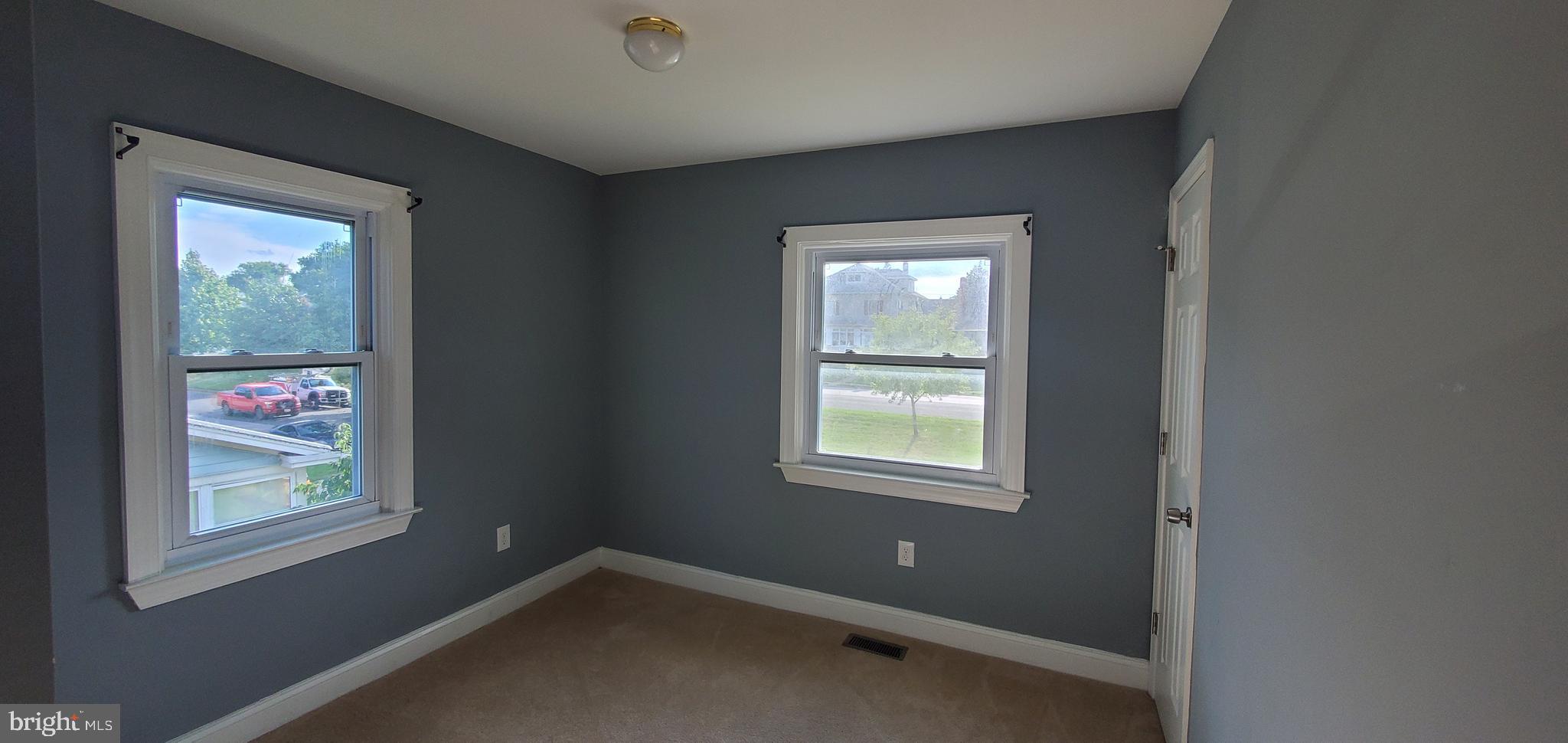 NORTH HALETHORPE - Residential