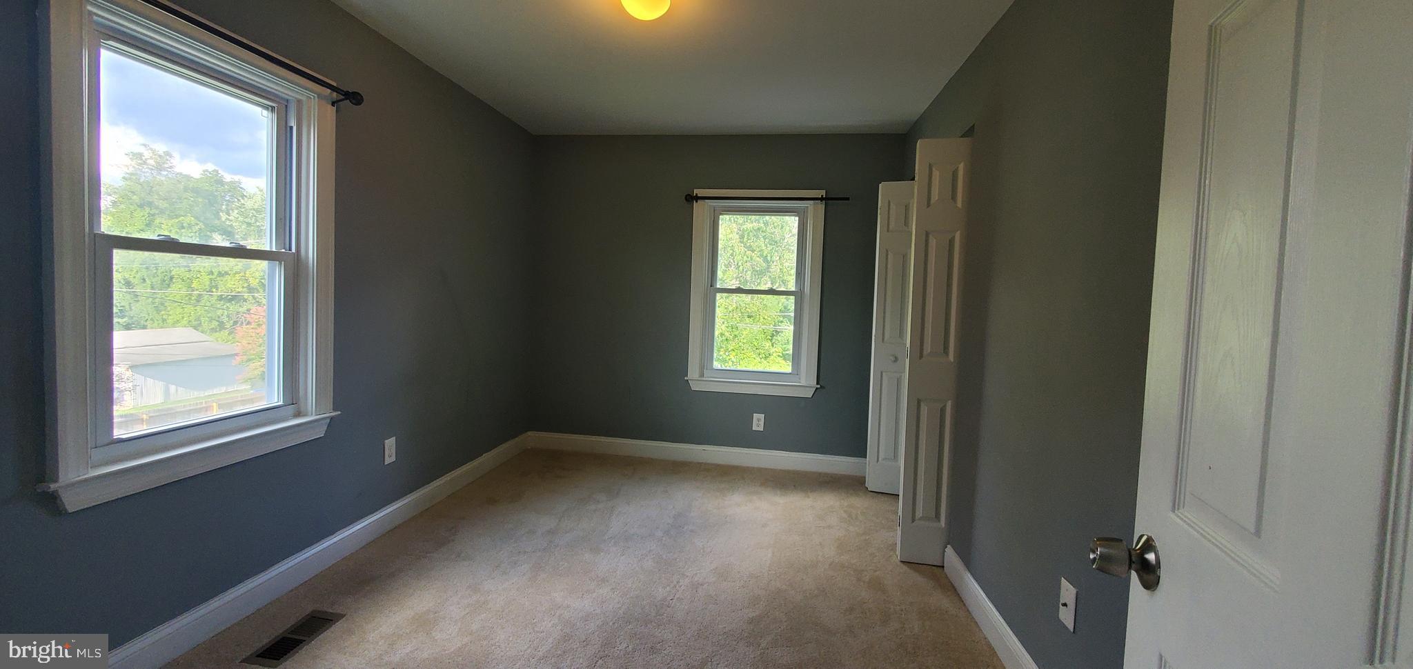 NORTH HALETHORPE - Residential