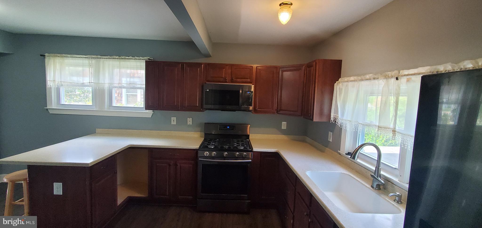 NORTH HALETHORPE - Residential