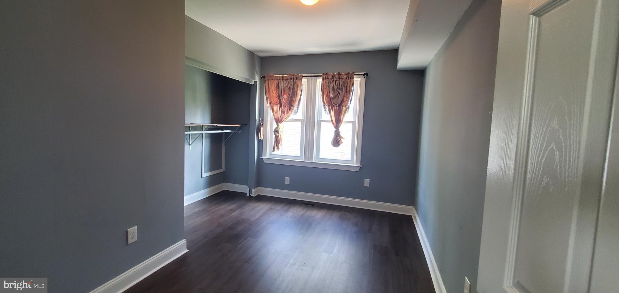 NORTH HALETHORPE - Residential