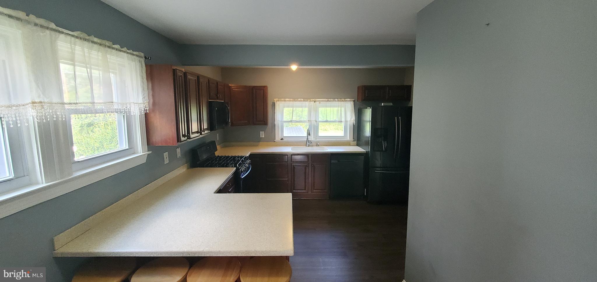 NORTH HALETHORPE - Residential