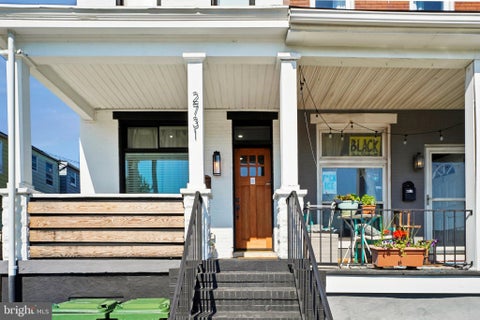 Townhouse For Sale - 2731 Atkinson Street<br/> BALTIMORE, MD 21211