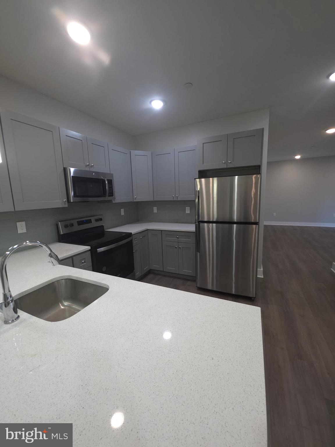 MANTUA - Residential Lease