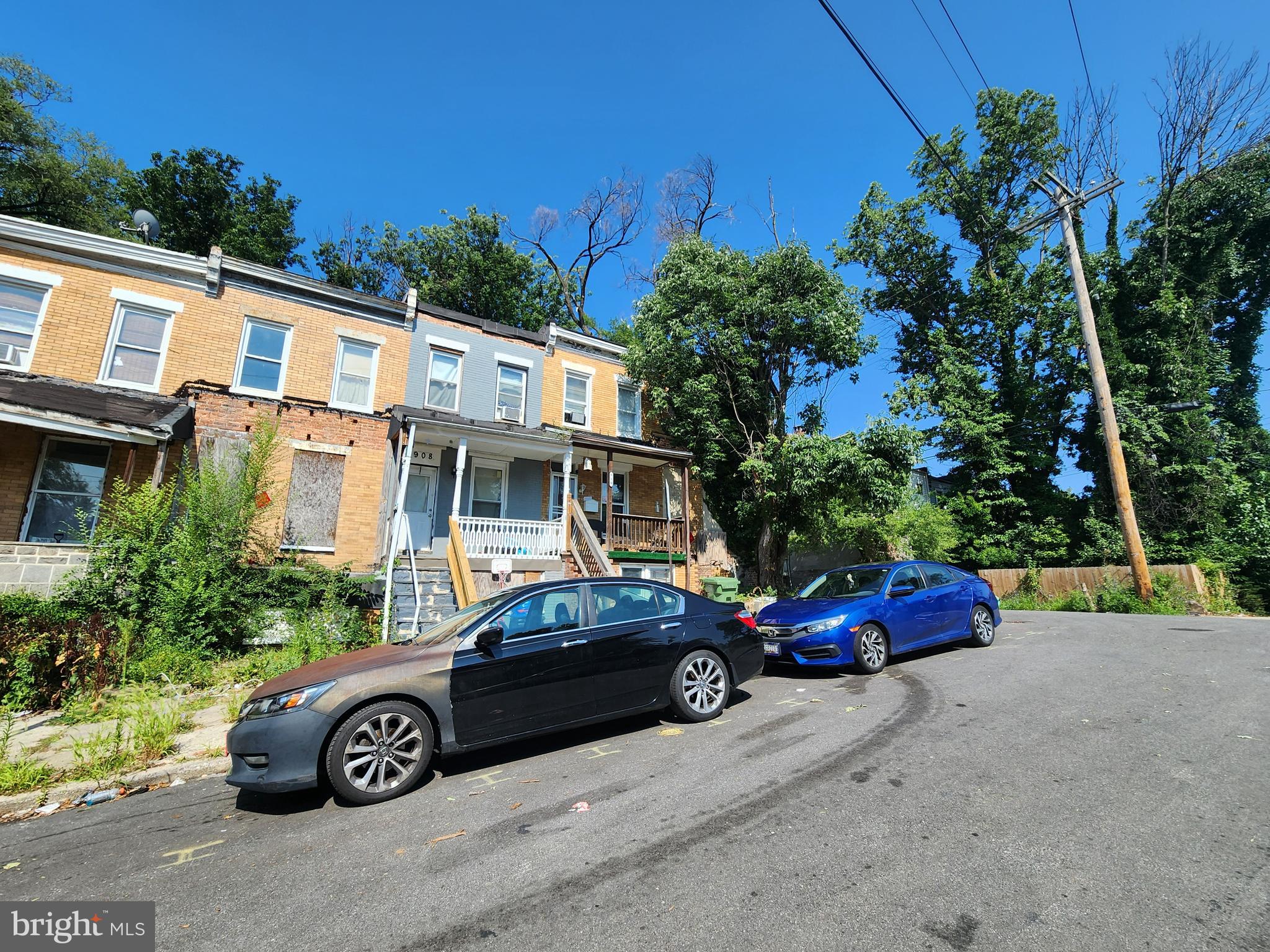 910 N DUKELAND STREET