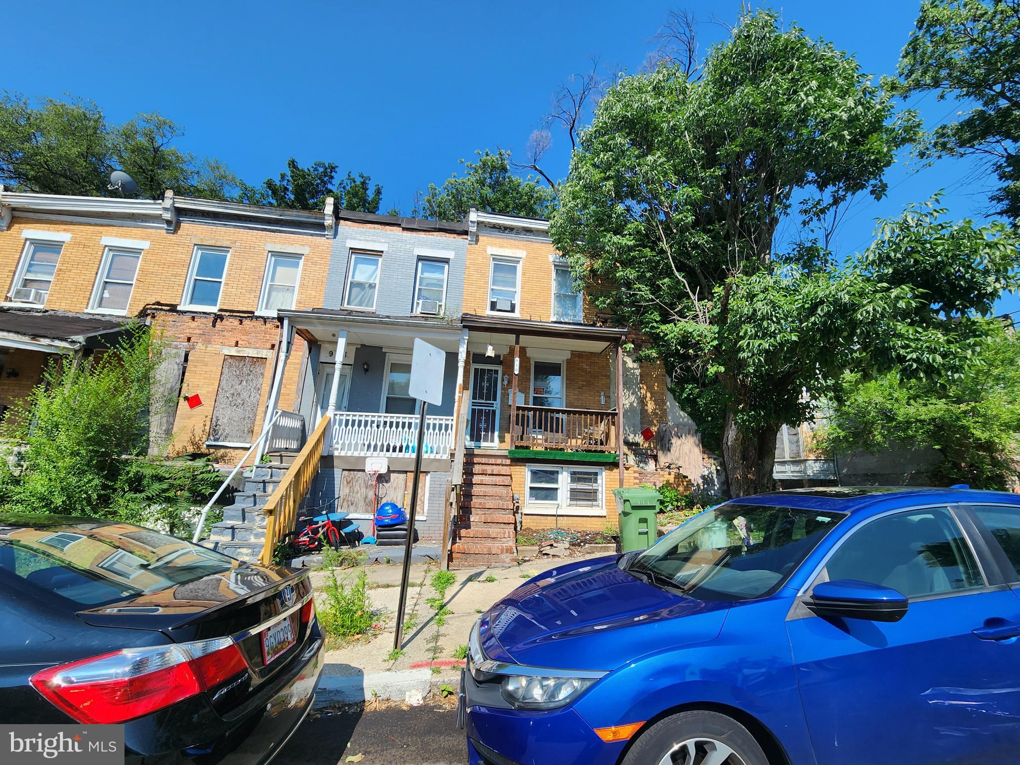 910 N DUKELAND STREET