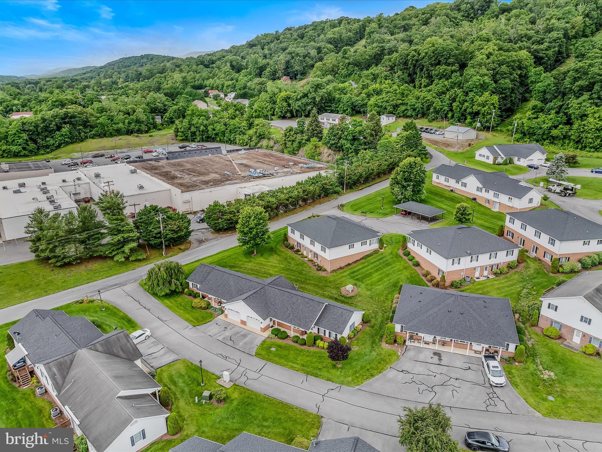 BERKELEY GARDENS - Residential