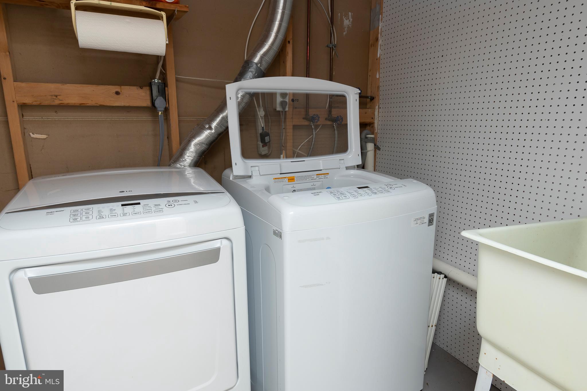 BEECH CREEK - Residential