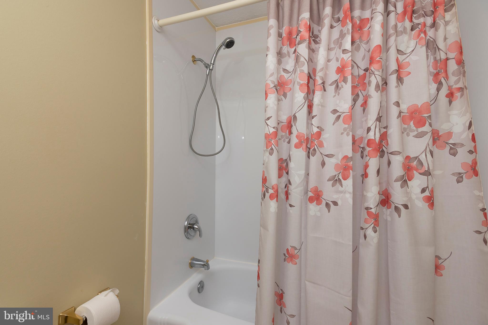 BEECH CREEK - Residential