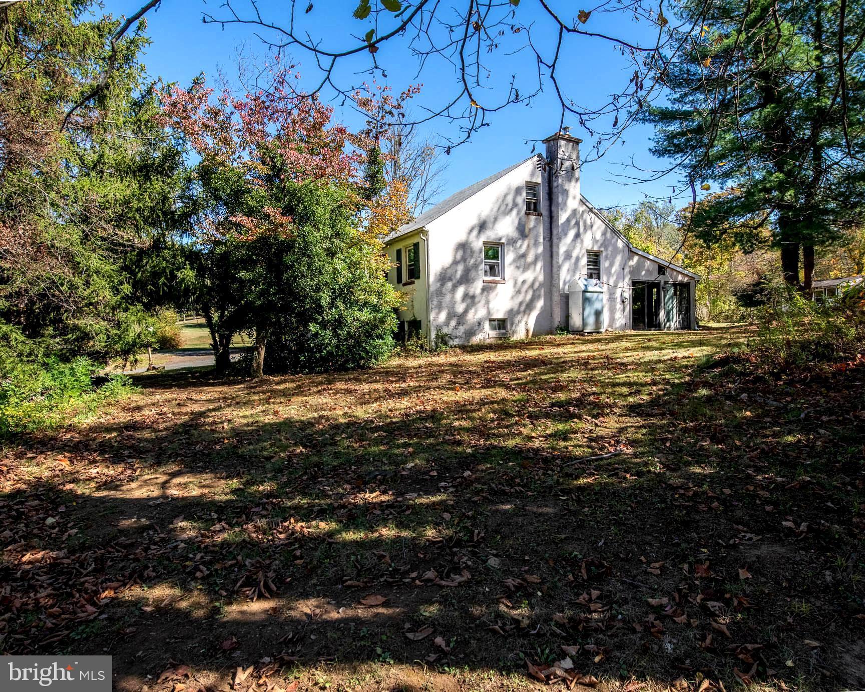 1822 DETWEILER ROAD