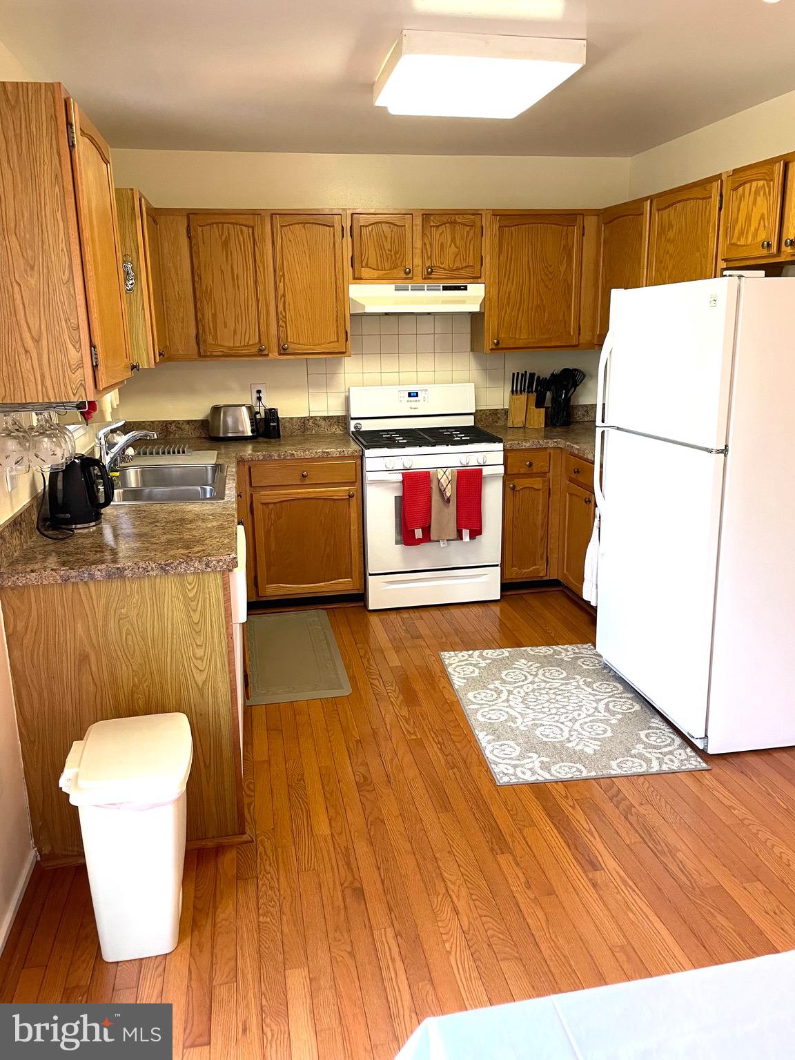 BONIFANT WOODS - Residential