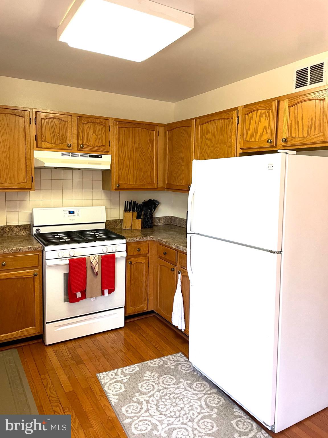 BONIFANT WOODS - Residential