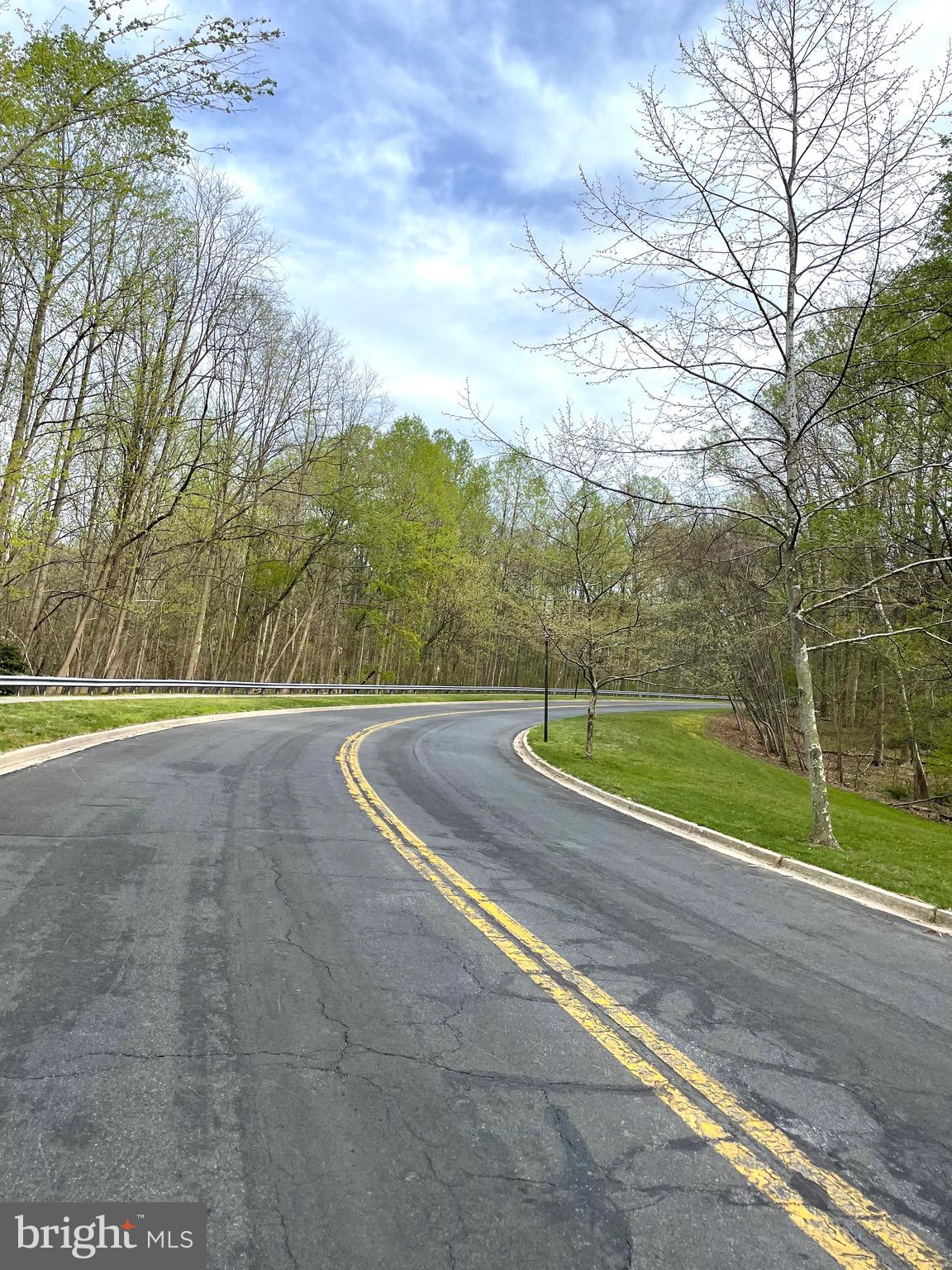 BONIFANT WOODS - Residential