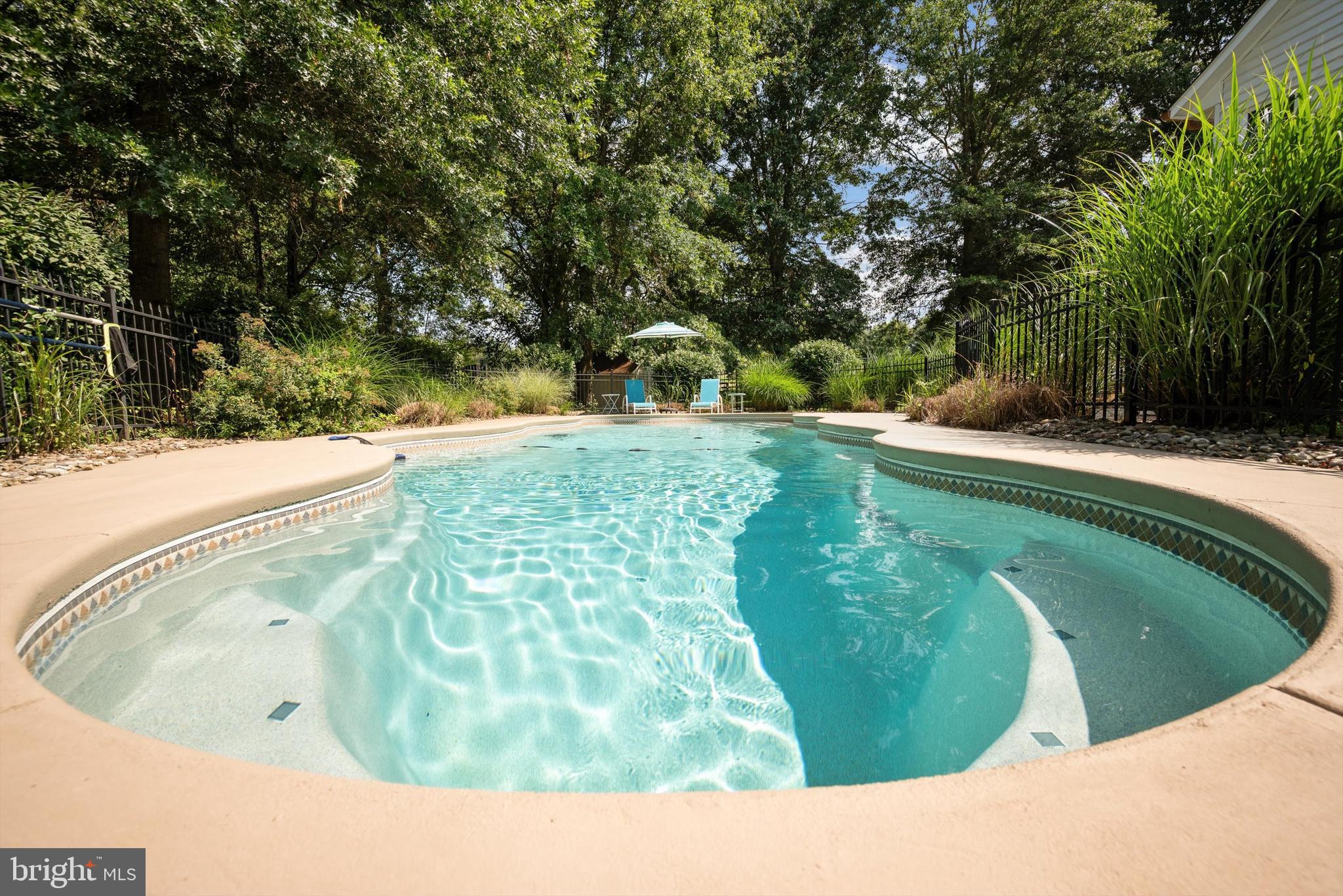 GOLDEN SPRINGS - Residential