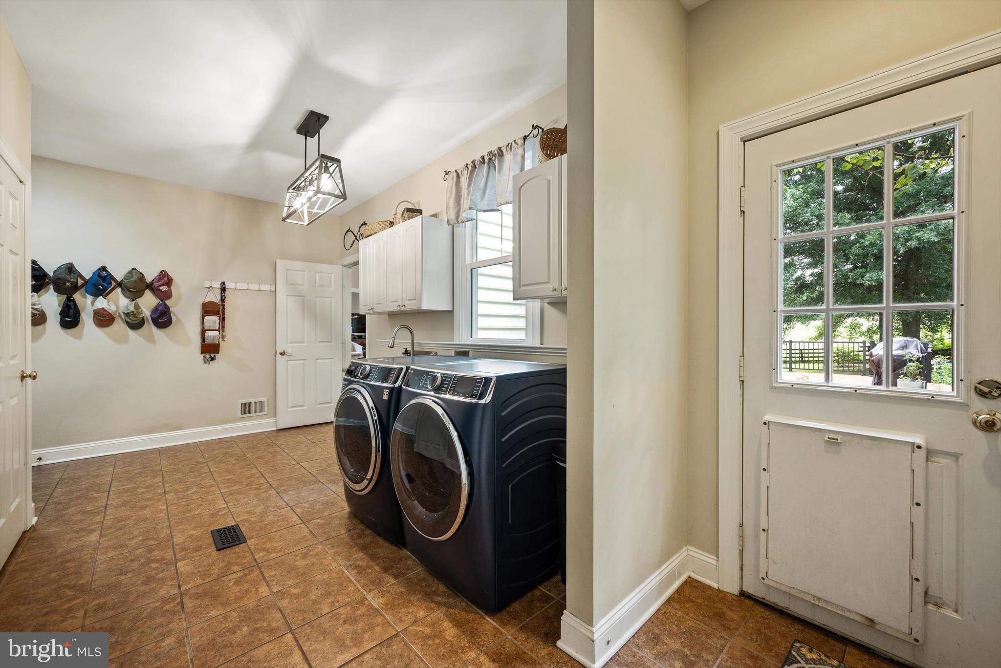 GOLDEN SPRINGS - Residential