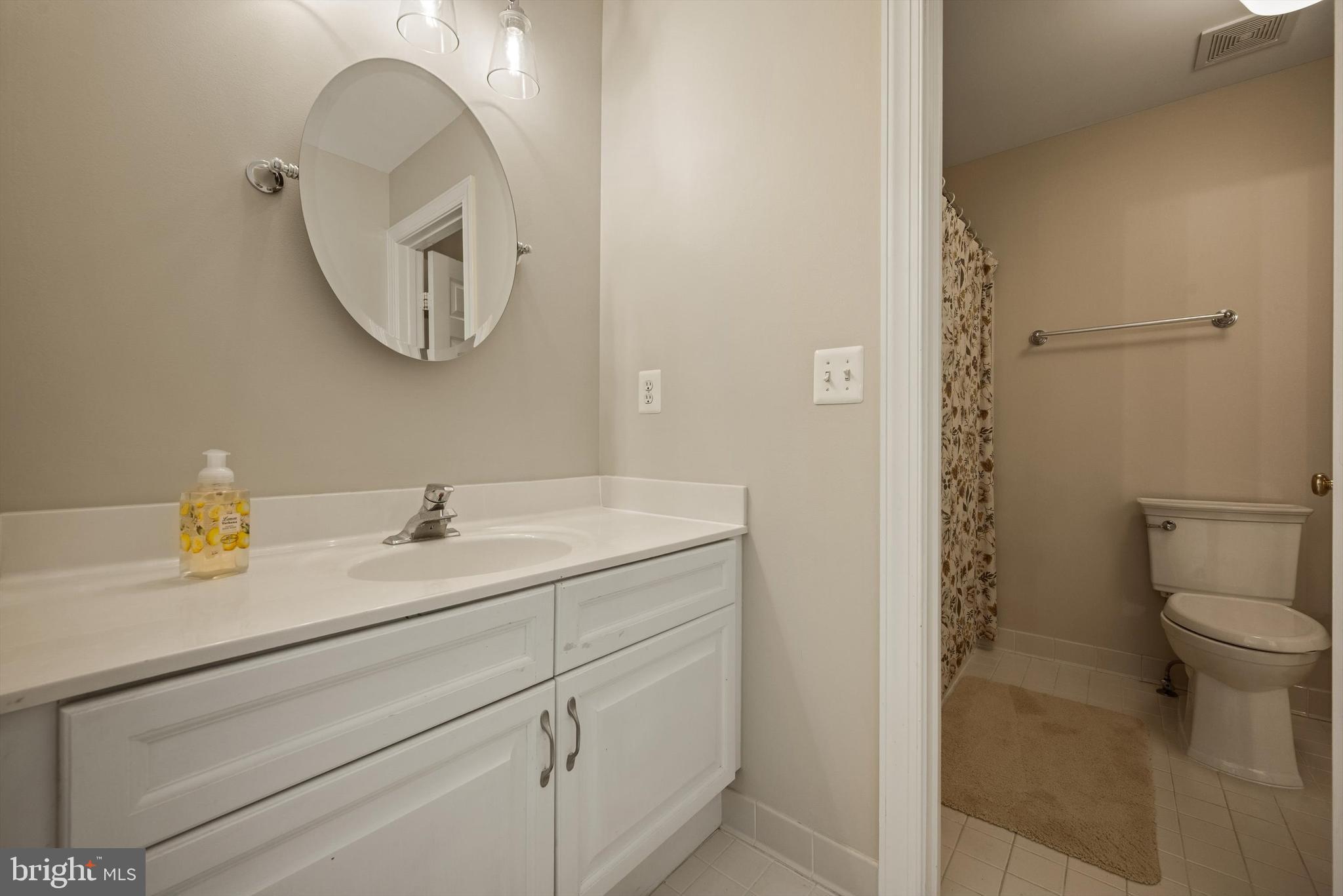 GOLDEN SPRINGS - Residential