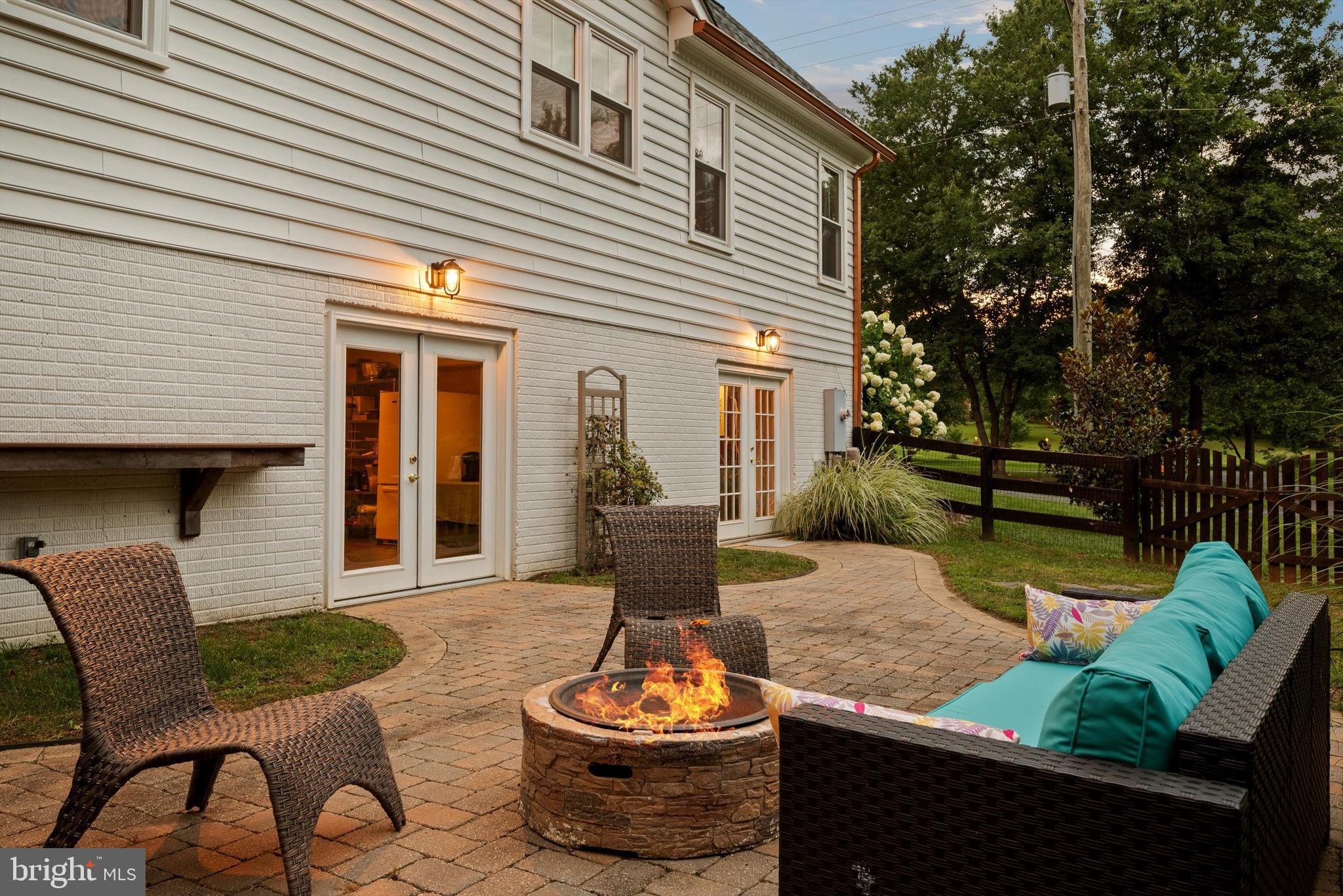 GOLDEN SPRINGS - Residential