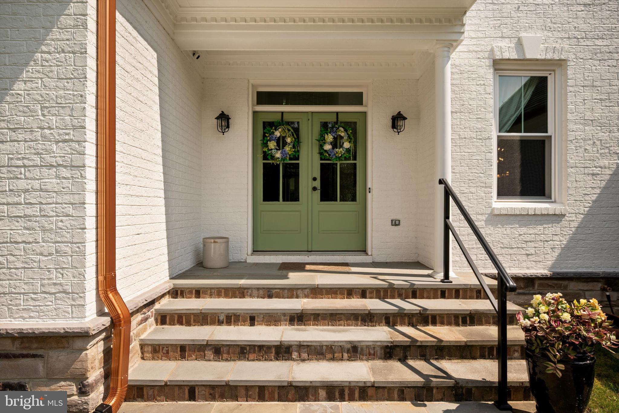 GOLDEN SPRINGS - Residential