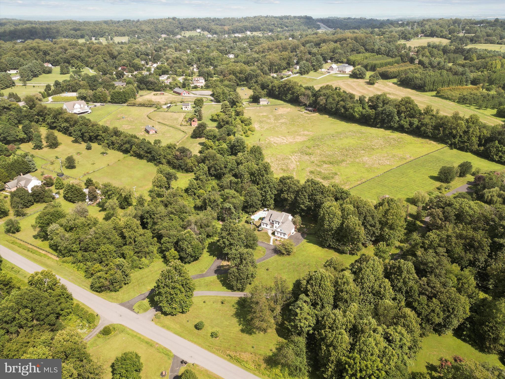 GOLDEN SPRINGS - Residential