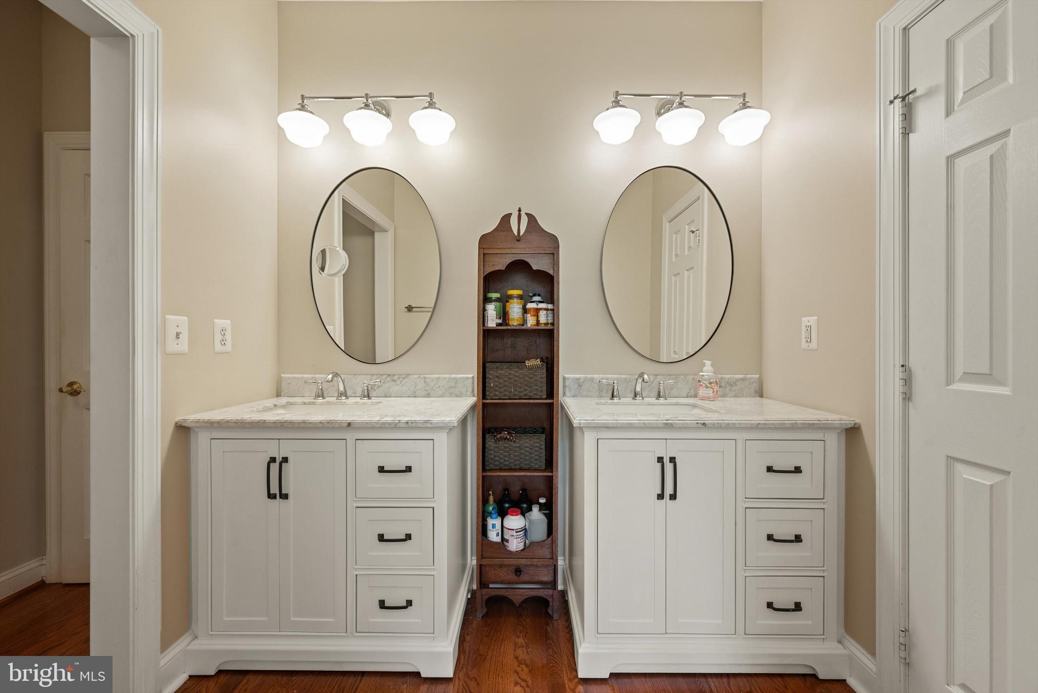 GOLDEN SPRINGS - Residential