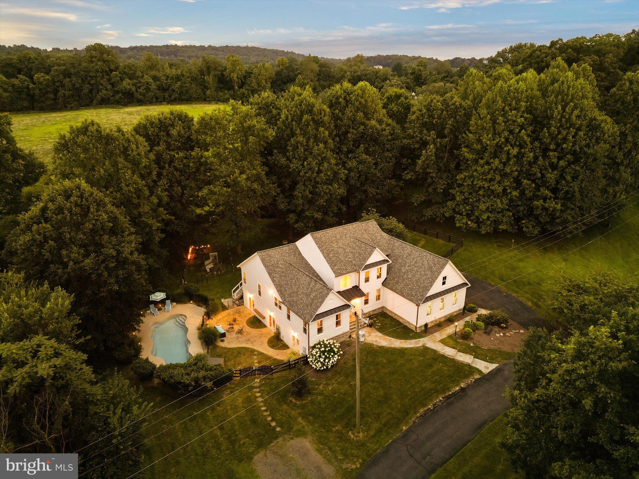 GOLDEN SPRINGS - Residential