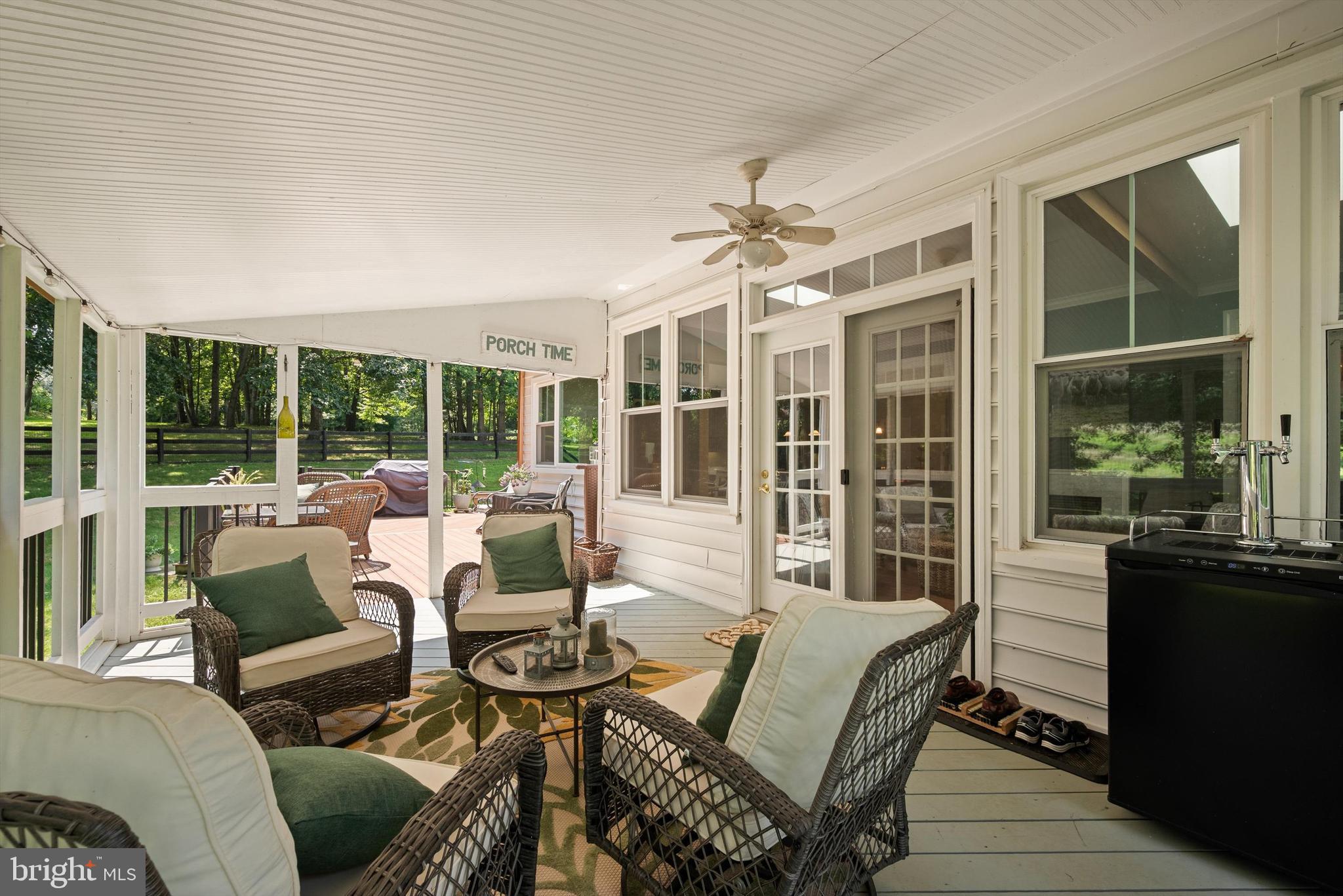 GOLDEN SPRINGS - Residential