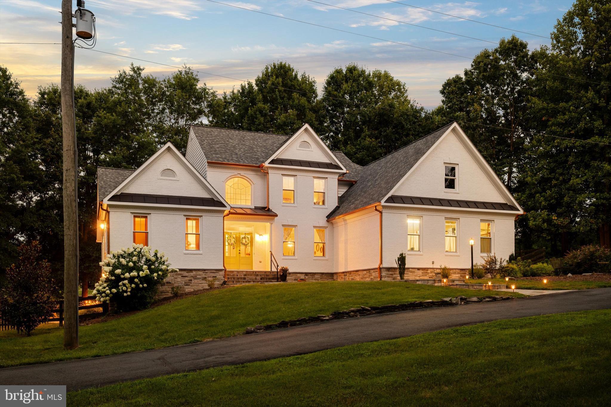 GOLDEN SPRINGS - Residential