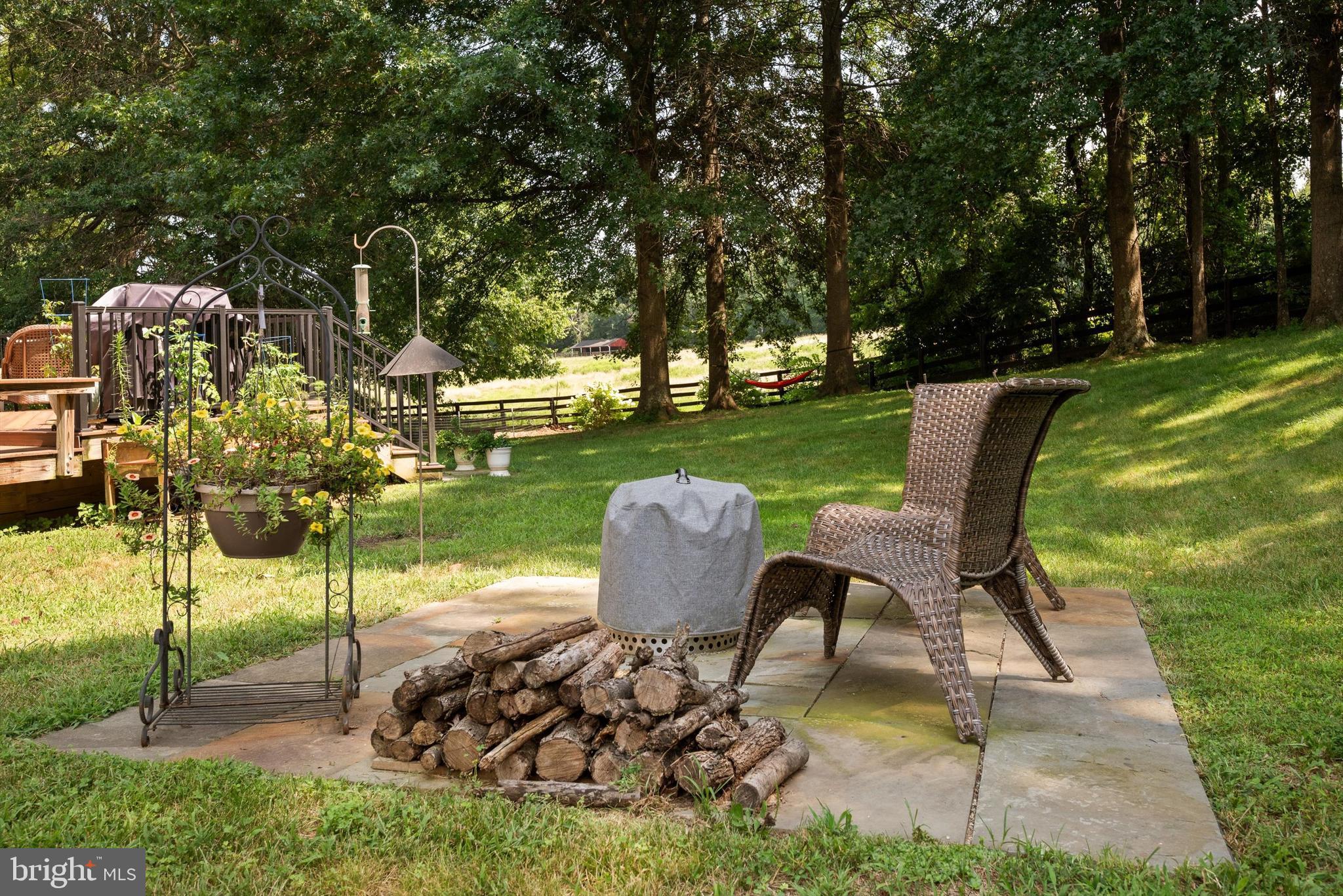 GOLDEN SPRINGS - Residential