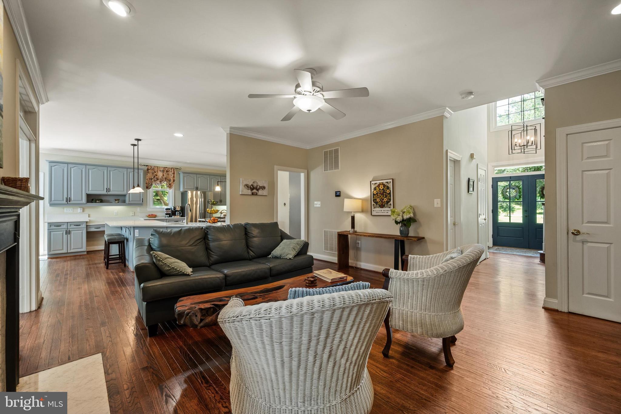 GOLDEN SPRINGS - Residential