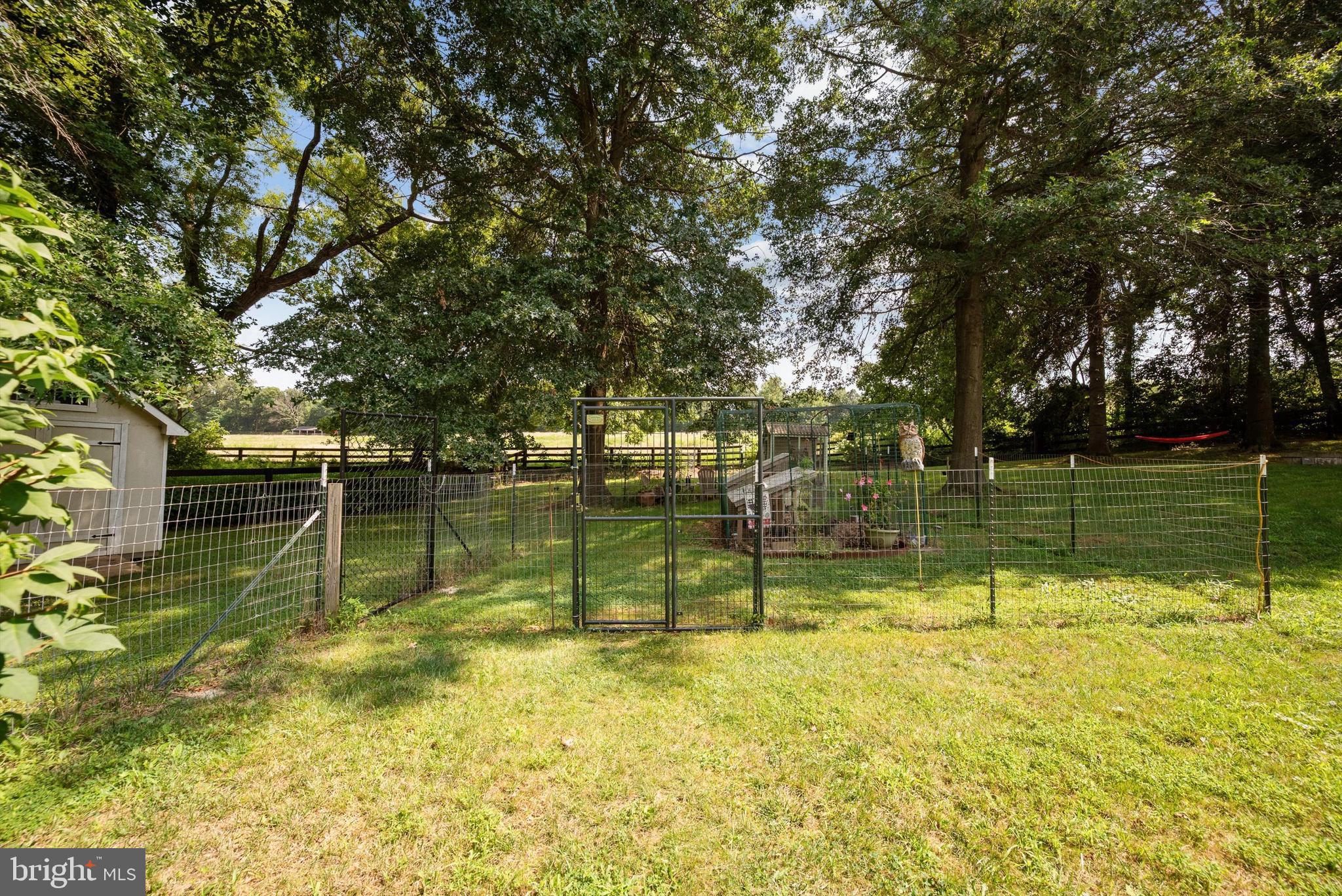 GOLDEN SPRINGS - Residential