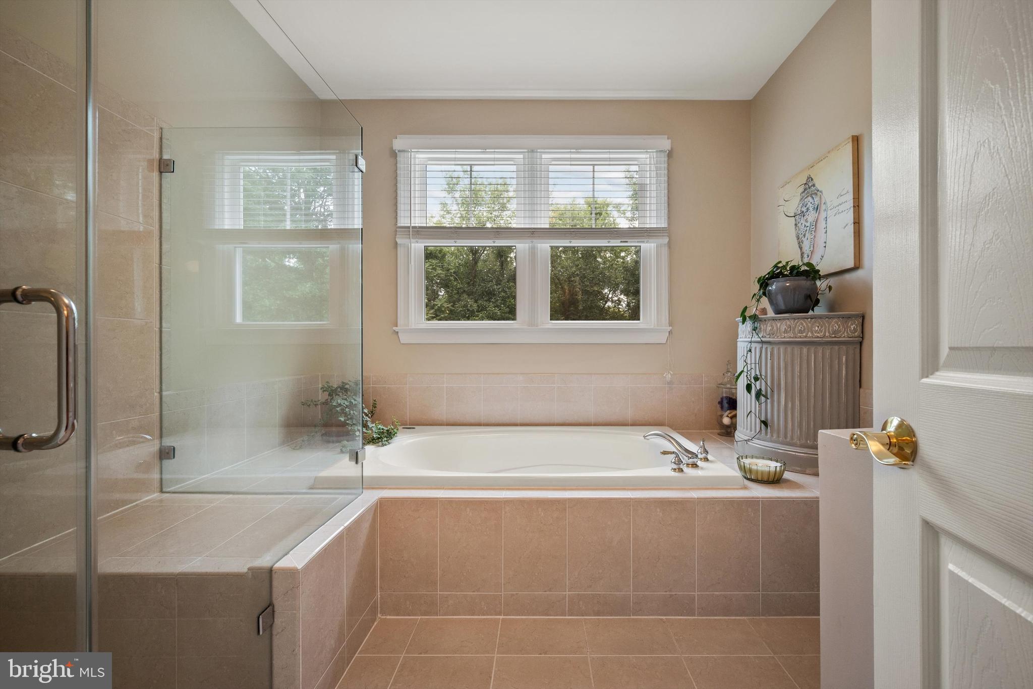 GOLDEN SPRINGS - Residential