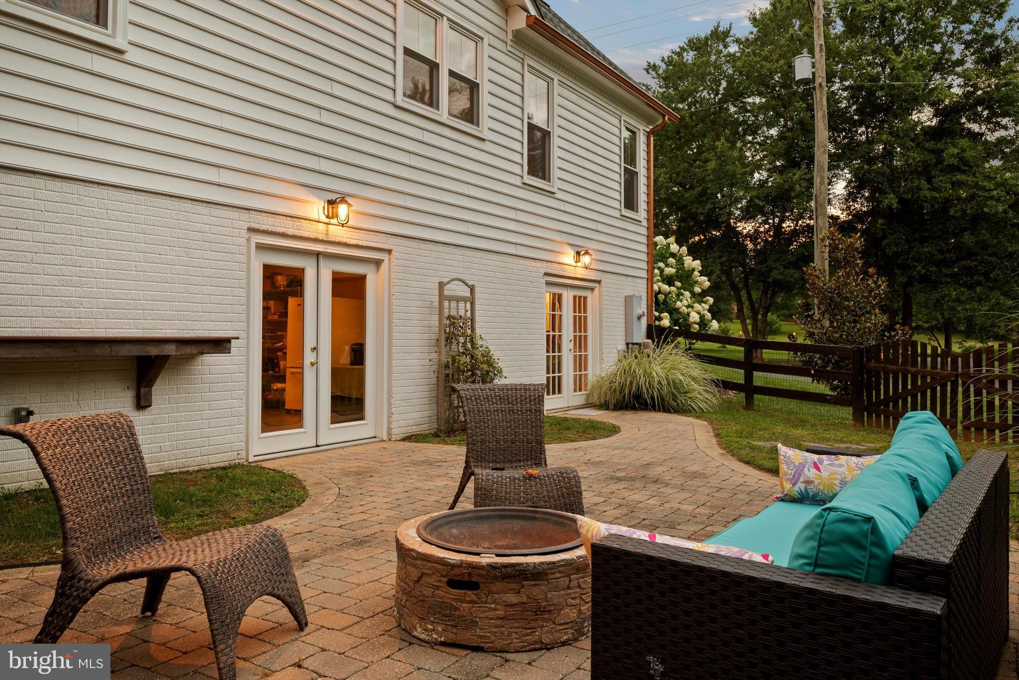 GOLDEN SPRINGS - Residential